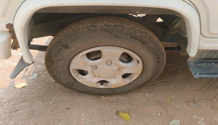 2018 Mahindra Bolero POWER PLUS SLE, Diesel, Manual, 1,39,274 km, tyre