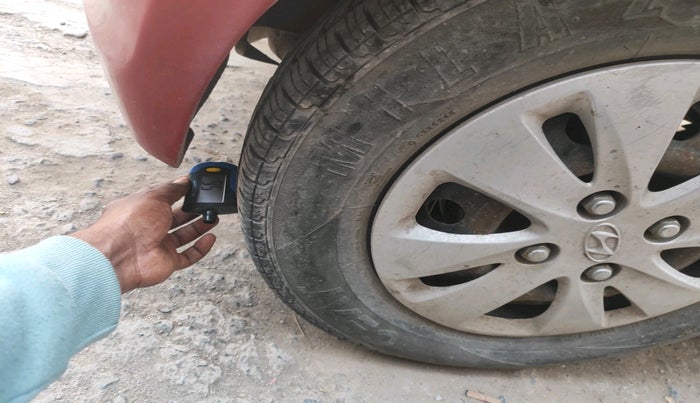 2012 Hyundai i10 SPORTZ 1.2, CNG, Manual, 89,541 km, tyre