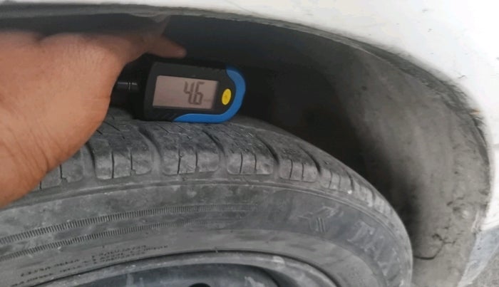 2012 Honda Brio S MT, CNG, Manual, 1,39,417 km, tyre