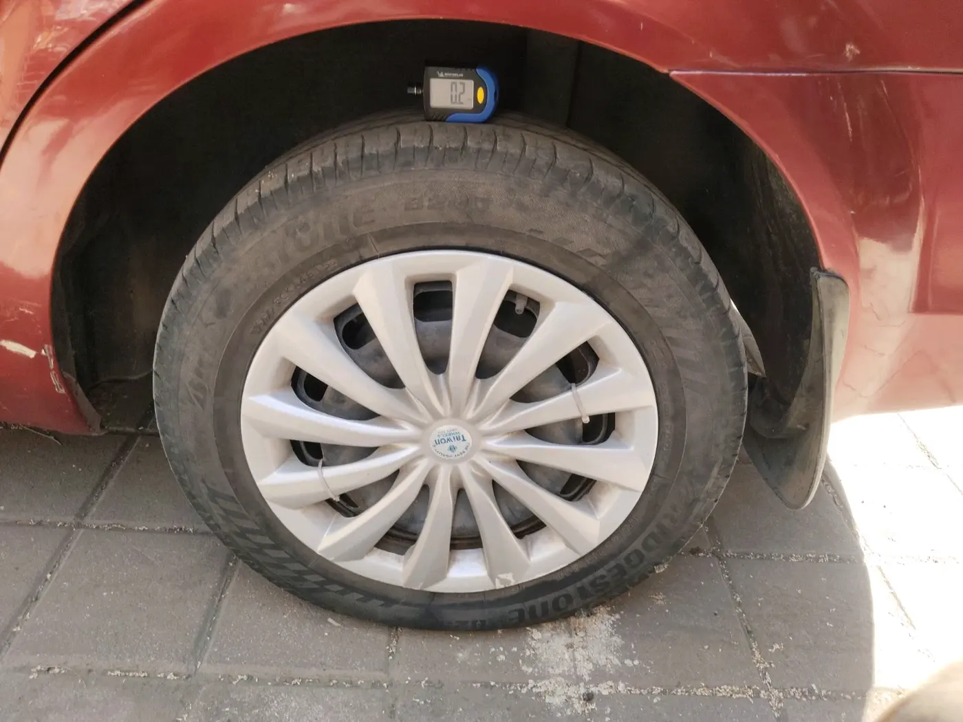 2007 Ford Fiesta ZXI 1.4 DURATEC, Petrol, Manual, 1,35,676 km, tyre