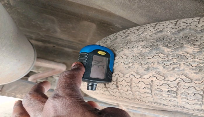 2022 Renault TRIBER RXZ DUAL TONE, Petrol, Manual, 21,190 km, tyre