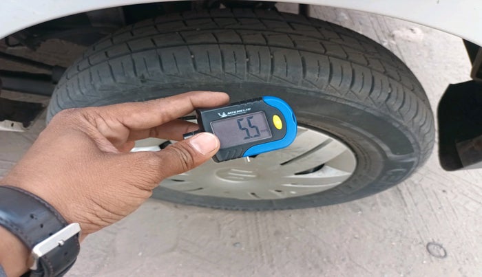 2021 Maruti Alto VXI, Petrol, Manual, 10,568 km, tyre