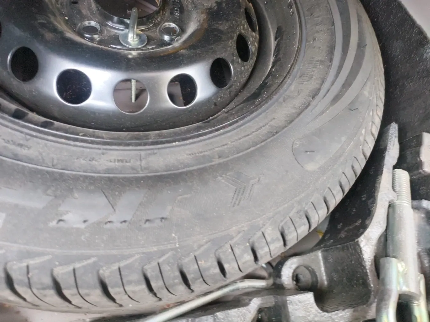 2022 Tata TIGOR XZ PLUS CNG, CNG, Manual, 40,919 km, tyre