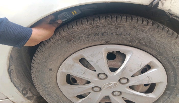 2011 Hyundai i10 MAGNA 1.2, Petrol, Manual, 1,55,566 km, tyre