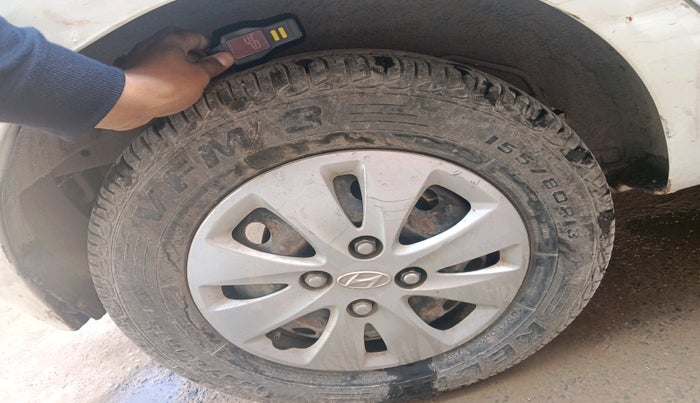 2011 Hyundai i10 MAGNA 1.2, Petrol, Manual, 1,55,566 km, tyre