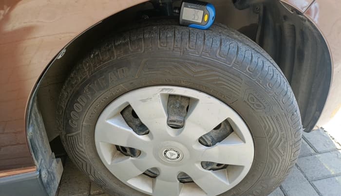 2012 Maruti A Star VXI (ABS) AT, Petrol, Automatic, 1,09,673 km, tyre