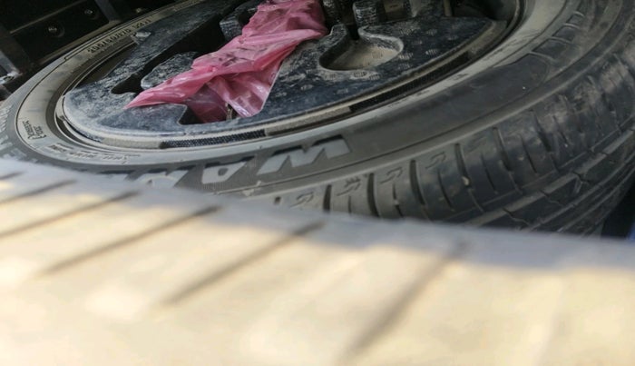 2021 Maruti Vitara Brezza VXI, CNG, Manual, 82,625 km, tyre