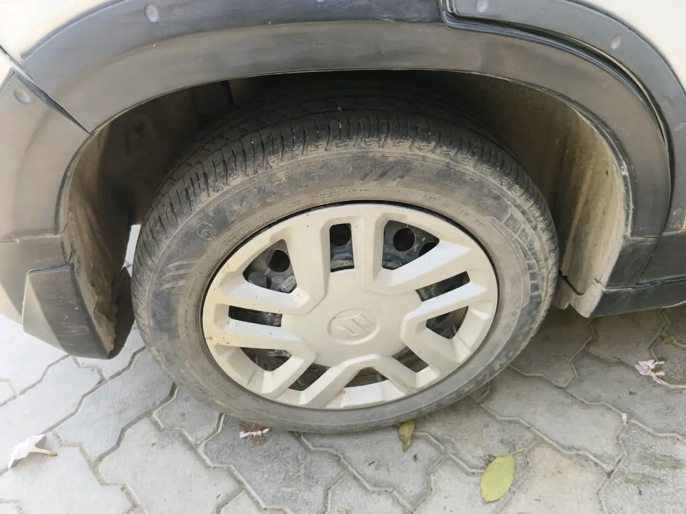 2021 Maruti Vitara Brezza VXI, CNG, Manual, 82,625 km, tyre