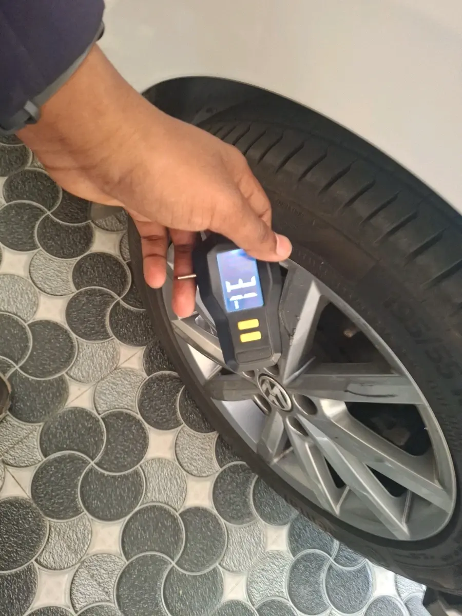 2021 Volkswagen Polo 1.0 GT TSI AT, Petrol, Automatic, 1,05,818 km, tyre