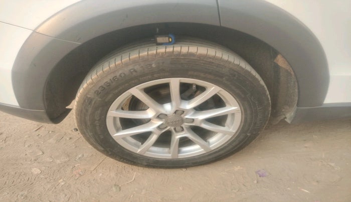 2013 Audi Q5 2.0 TDI QUATTRO, Diesel, Automatic, 99,012 km, tyre