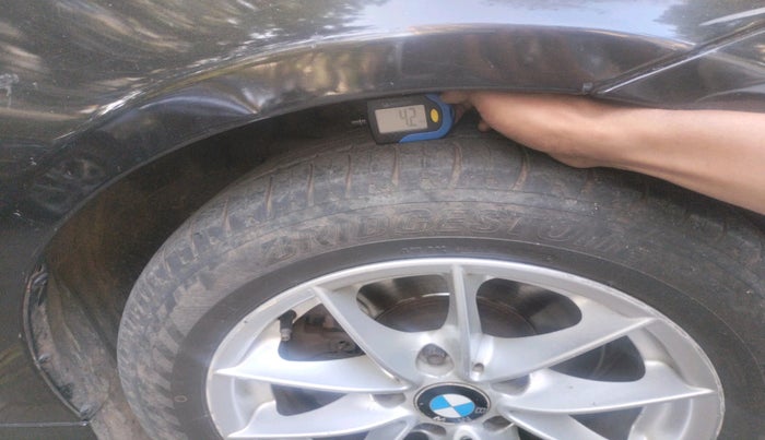 2011 BMW 3 Series 320d, Diesel, Automatic, 1,56,573 km, tyre