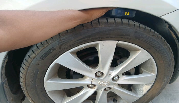 2012 Hyundai Verna FLUIDIC 1.6 CRDI SX OPT, Diesel, Manual, 1,21,675 km, tyre