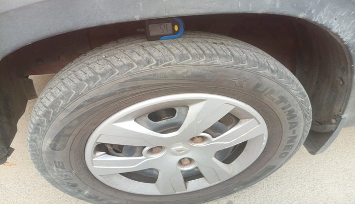 2017 Renault Kwid RXT 1.0 AMT, Petrol, Automatic, 20,461 km, tyre