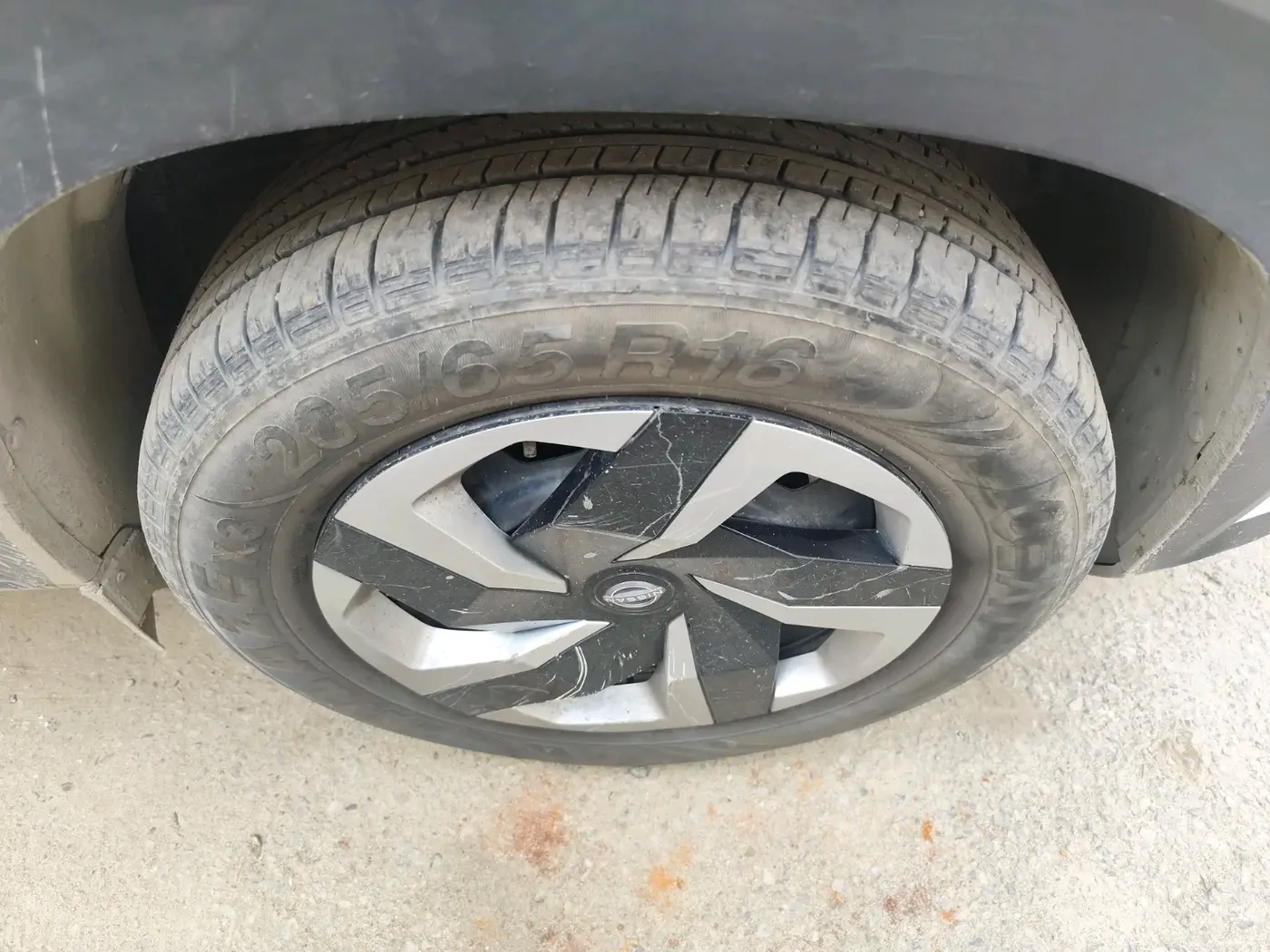 2021 Nissan MAGNITE XL, Petrol, Manual, 52,000 km, tyre