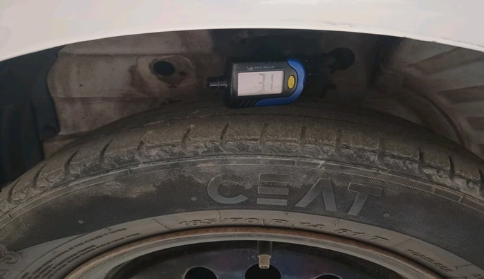 2013 Maruti Wagon R 1.0 VXI, CNG, Manual, 1,64,028 km, tyre