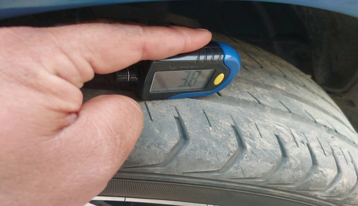 2018 Ford Ecosport TITANIUM 1.5L PETROL, Petrol, Manual, 1,38,776 km, tyre