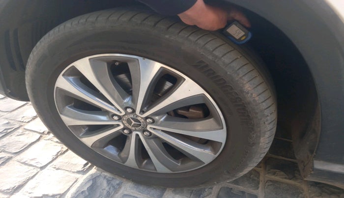 2021 Mercedes Benz GLE 300D 4MATIC, Diesel, Automatic, 82,212 km, tyre