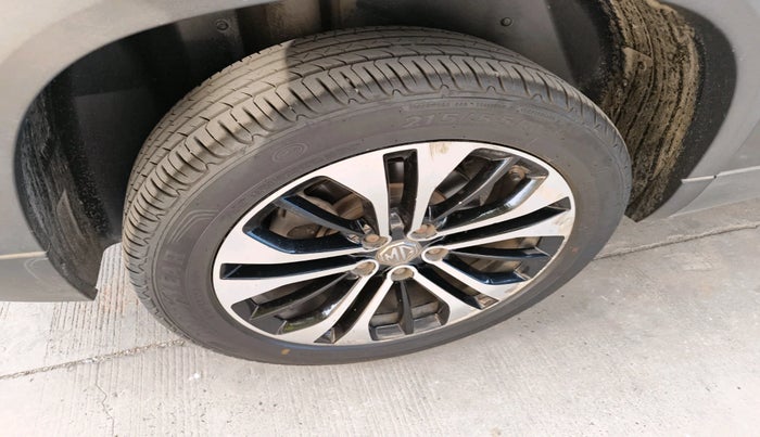 2021 MG HECTOR PLUS SHARP 1.5 PETROL TURBO CVT 6-STR, Petrol, Automatic, 54,011 km, tyre