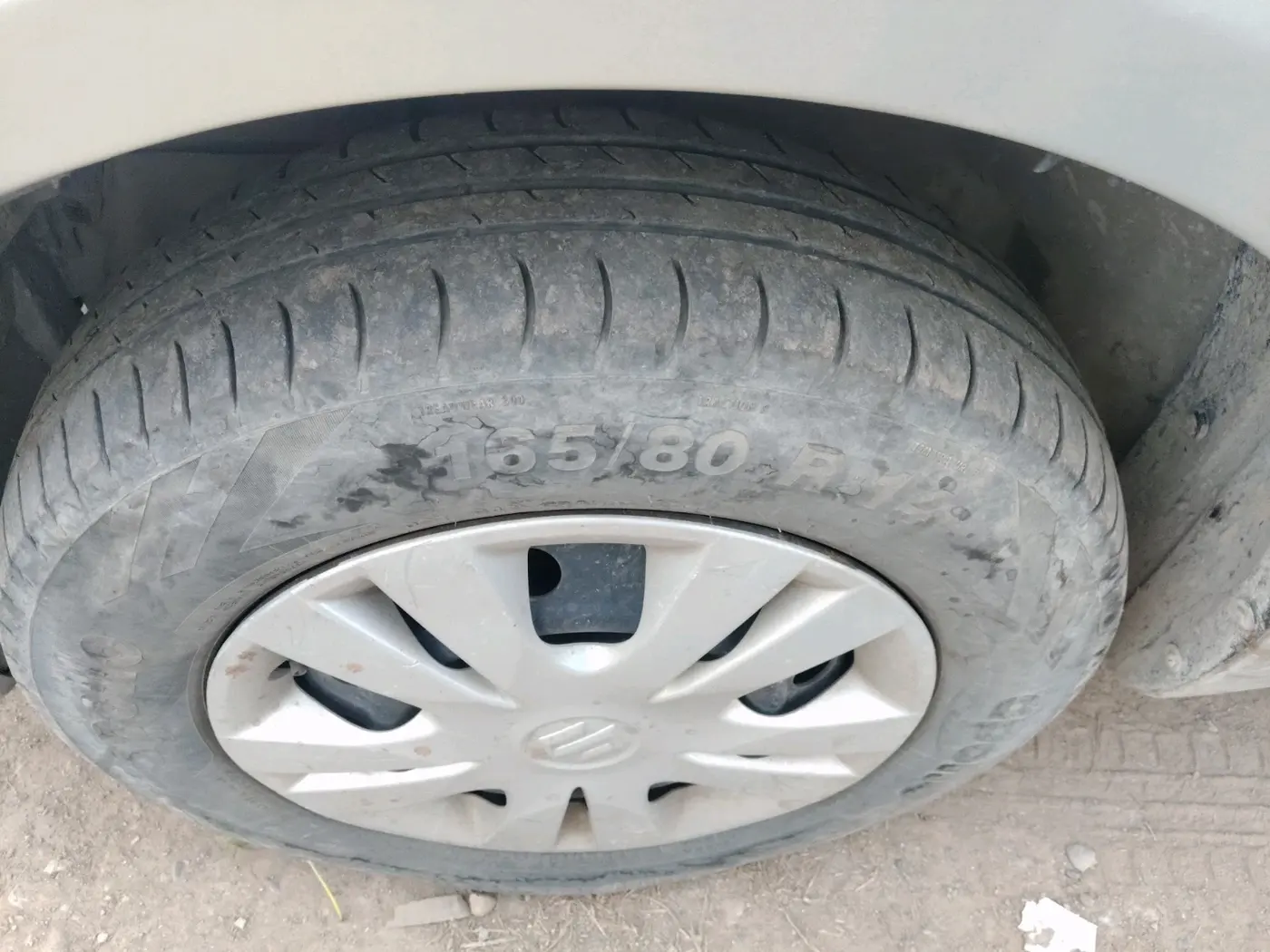 2013 Maruti Swift Dzire VXI, Petrol, Manual, 1,27,667 km, tyre