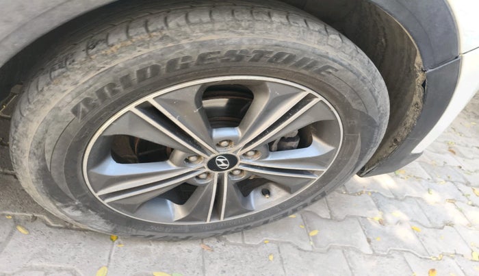 2017 Hyundai Creta SX PLUS AT 1.6 PETROL, Petrol, Automatic, 1,15,154 km, tyre