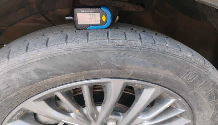 2019 Maruti Ertiga ZXI+ SHVS, Petrol, Manual, 57,041 km, tyre