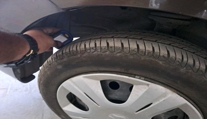 2012 Maruti Wagon R 1.0 VXI, Petrol, Manual, 21,081 km, tyre