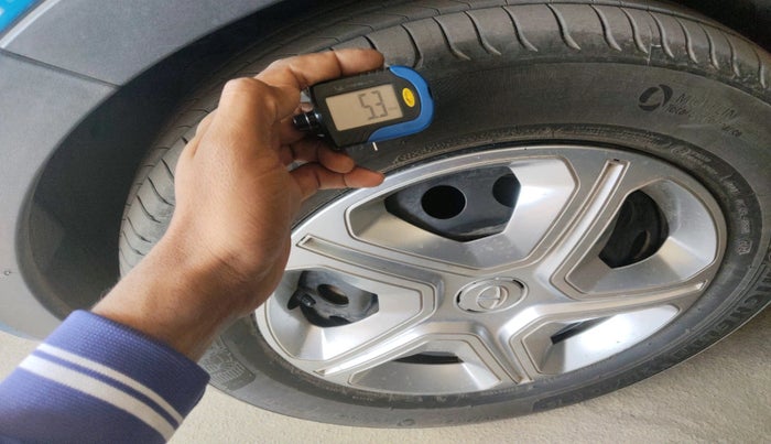 2019 Tata NEXON XMA PETROL, Petrol, Automatic, 37,027 km, tyre