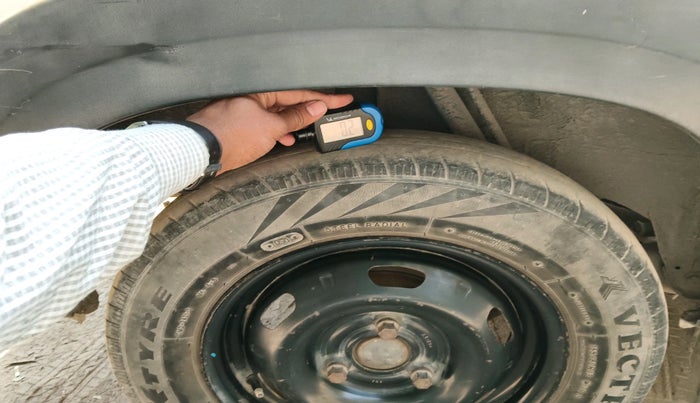 2016 Renault Kwid RXT 0.8, CNG, Manual, 62,664 km, tyre