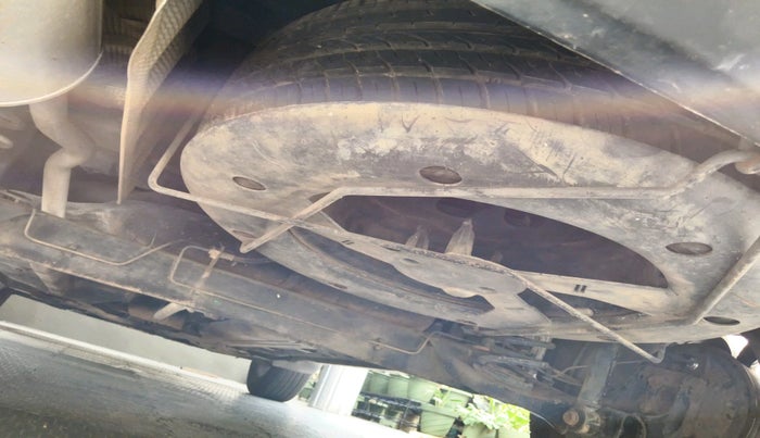 2014 Nissan Terrano XL O (D), Diesel, Manual, 1,13,068 km, tyre