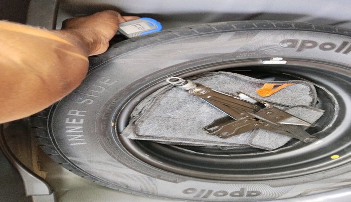 2019 Hyundai VENUE SX 1.4 CRDI, Diesel, Manual, 40,073 km, tyre