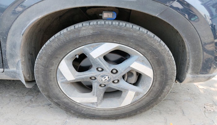 2019 Hyundai VENUE SX 1.4 CRDI, Diesel, Manual, 40,073 km, tyre