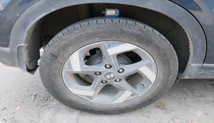 2019 Hyundai VENUE SX 1.4 CRDI, Diesel, Manual, 40,073 km, tyre