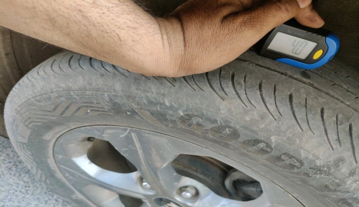 2020 KIA SELTOS HTK PLUS AT 1.5 DIESEL, Diesel, Automatic, 1,23,133 km, tyre