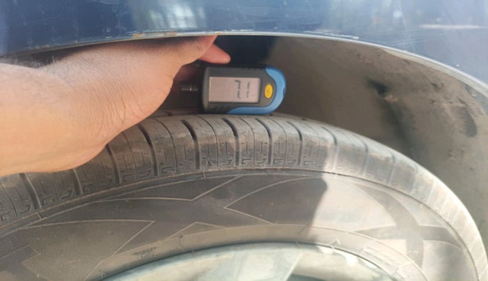 2018 Maruti Swift VXI, Petrol, Manual, 51,302 km, tyre