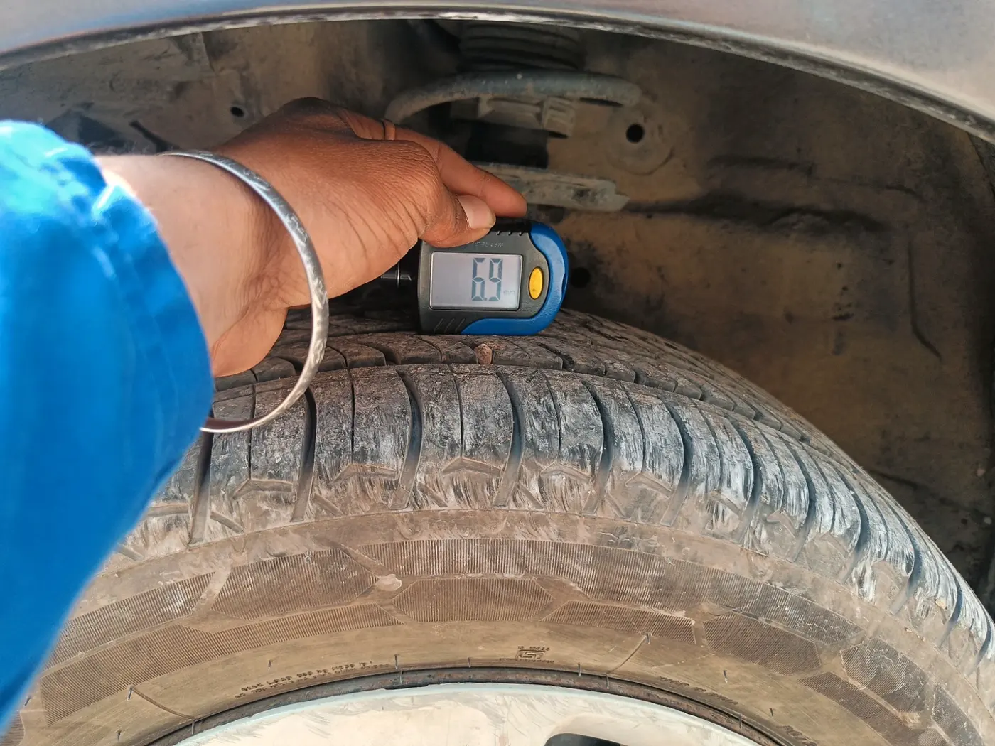 2018 Maruti Ertiga VXI CNG, CNG, Manual, 75,837 km, tyre