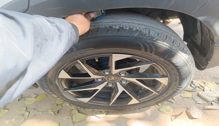 2022 KIA SONET HTK PLUS 1.2, Petrol, Manual, 48,260 km, tyre