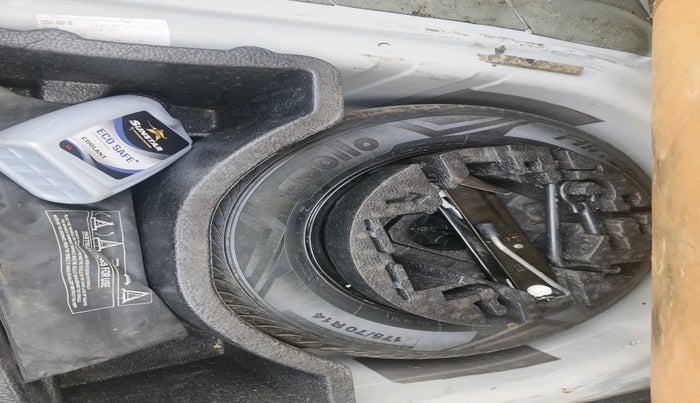 2016 Skoda Rapid AMBITION 1.5 TDI AT, Diesel, Automatic, 59,870 km, tyre