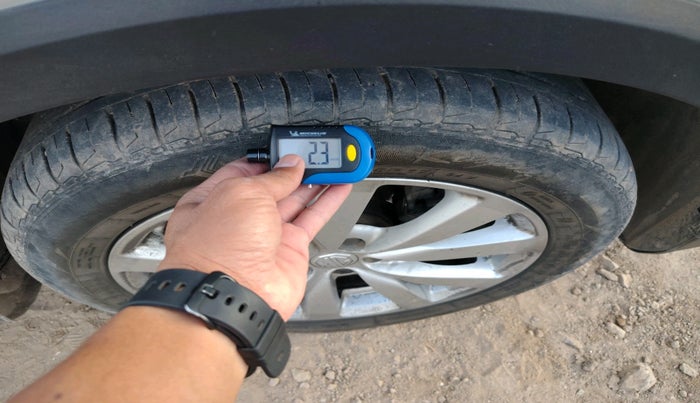 2022 MG ASTOR SUPER 1.5 MT, Petrol, Manual, 1,28,816 km, tyre