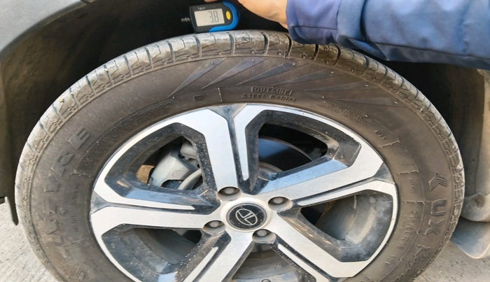 2021 Tata NEXON XZA PLUS (O) PETROL, Petrol, Automatic, 49,174 km, tyre