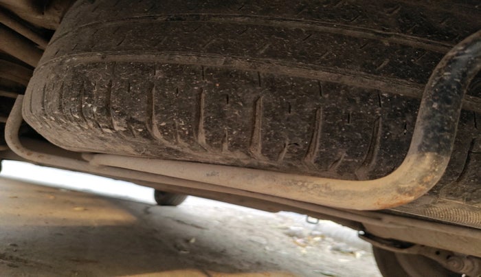 2016 Maruti Ertiga VXI, Petrol, Manual, 84,421 km, tyre