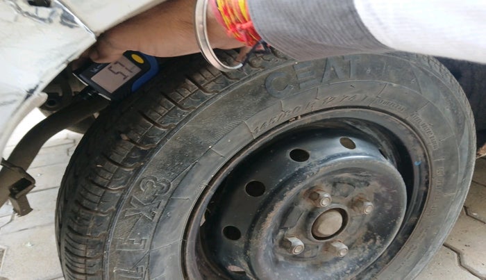 2019 Maruti Alto LXI, CNG, Manual, 1,23,195 km, tyre