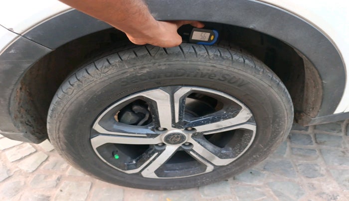 2023 Tata NEXON XZA PLUS LUXURY SUNROOF PETROL, Petrol, Automatic, 1,33,008 km, tyre