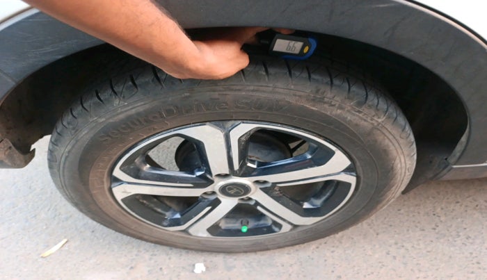 2023 Tata NEXON XZA PLUS LUXURY SUNROOF PETROL, Petrol, Automatic, 1,33,008 km, tyre