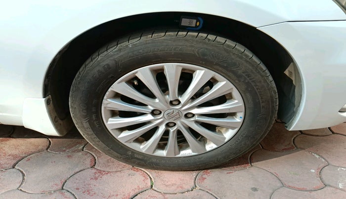 2019 Maruti Ciaz DELTA 1.5 SHVS MT PETROL, Petrol, Manual, 70,564 km, tyre