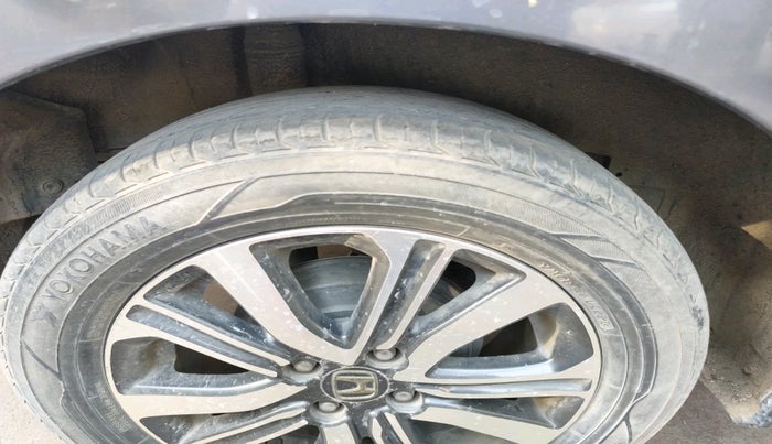 2017 Honda City 1.5L I-VTEC V MT, Petrol, Manual, 1,01,670 km, tyre