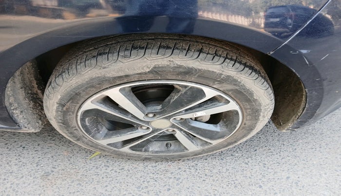 2023 Tata ALTROZ XZA PLUS, Petrol, Automatic, 16,588 km, tyre