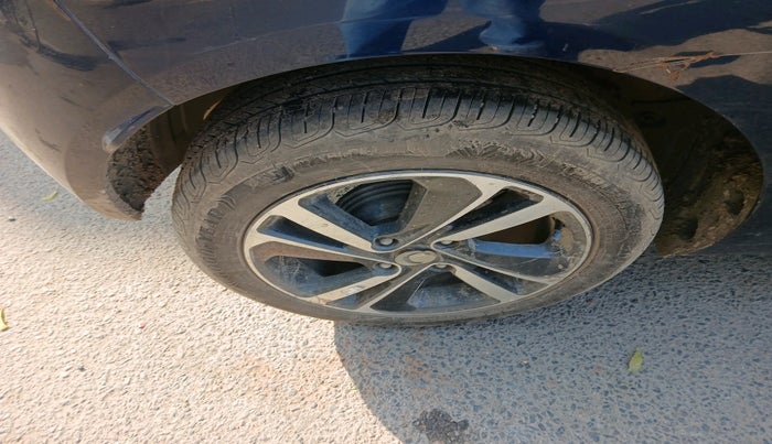 2023 Tata ALTROZ XZA PLUS, Petrol, Automatic, 16,588 km, tyre