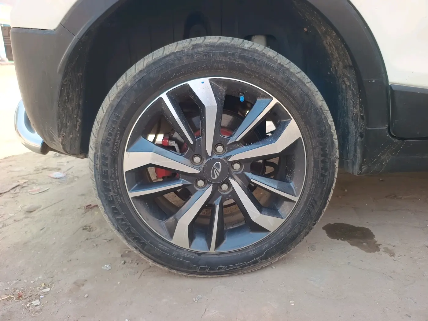 2020 Mahindra XUV300 W8 (O) 1.2 PETROL, Petrol, Manual, 41,553 km, tyre