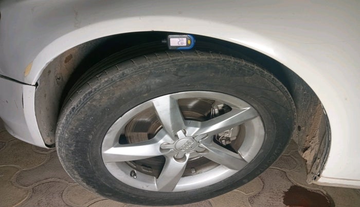 2014 Audi A4 35 TFSI PREMIUM PLUS, Petrol, Automatic, 89,093 km, tyre