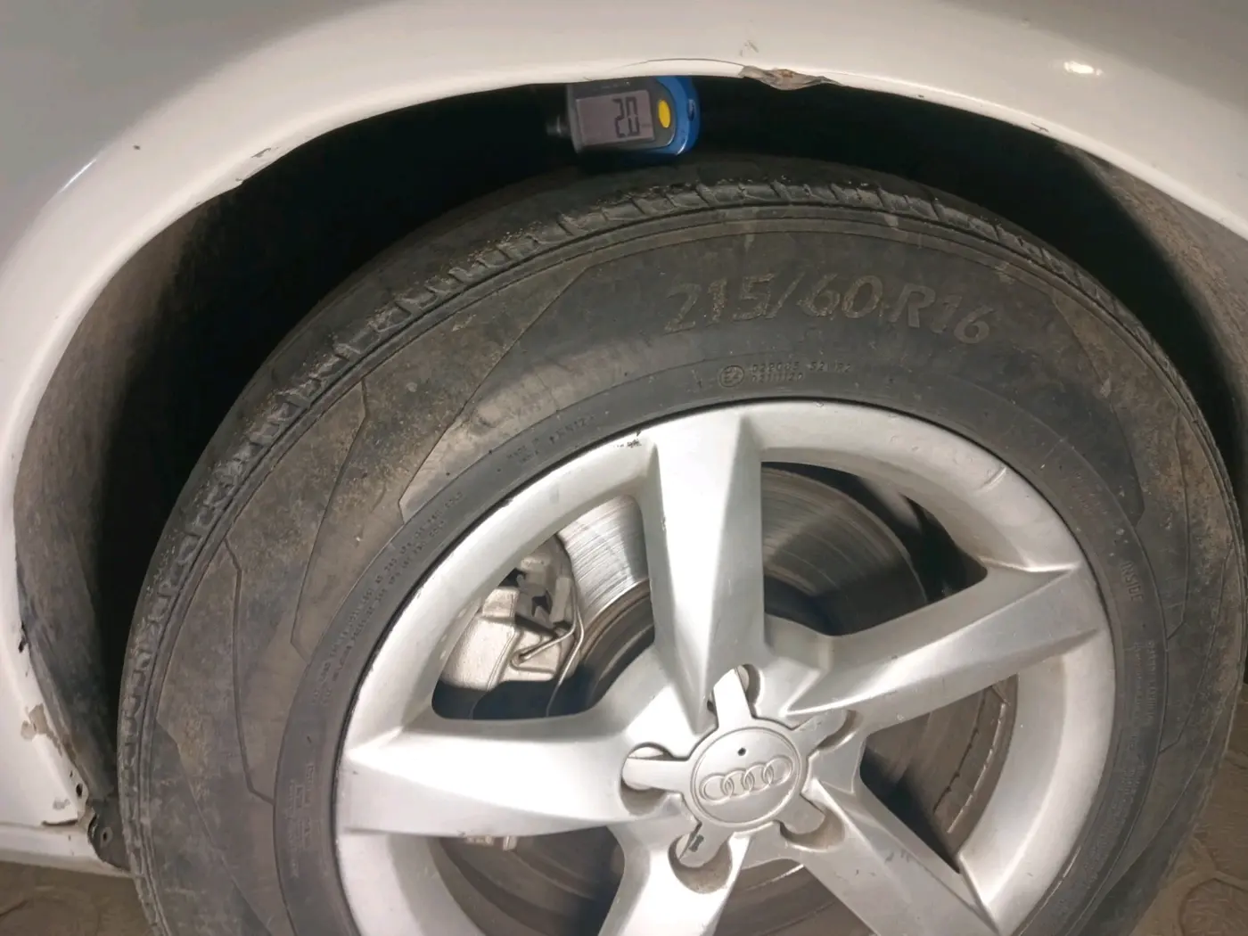 2014 Audi A4 35 TFSI PREMIUM PLUS, Petrol, Automatic, 89,093 km, tyre
